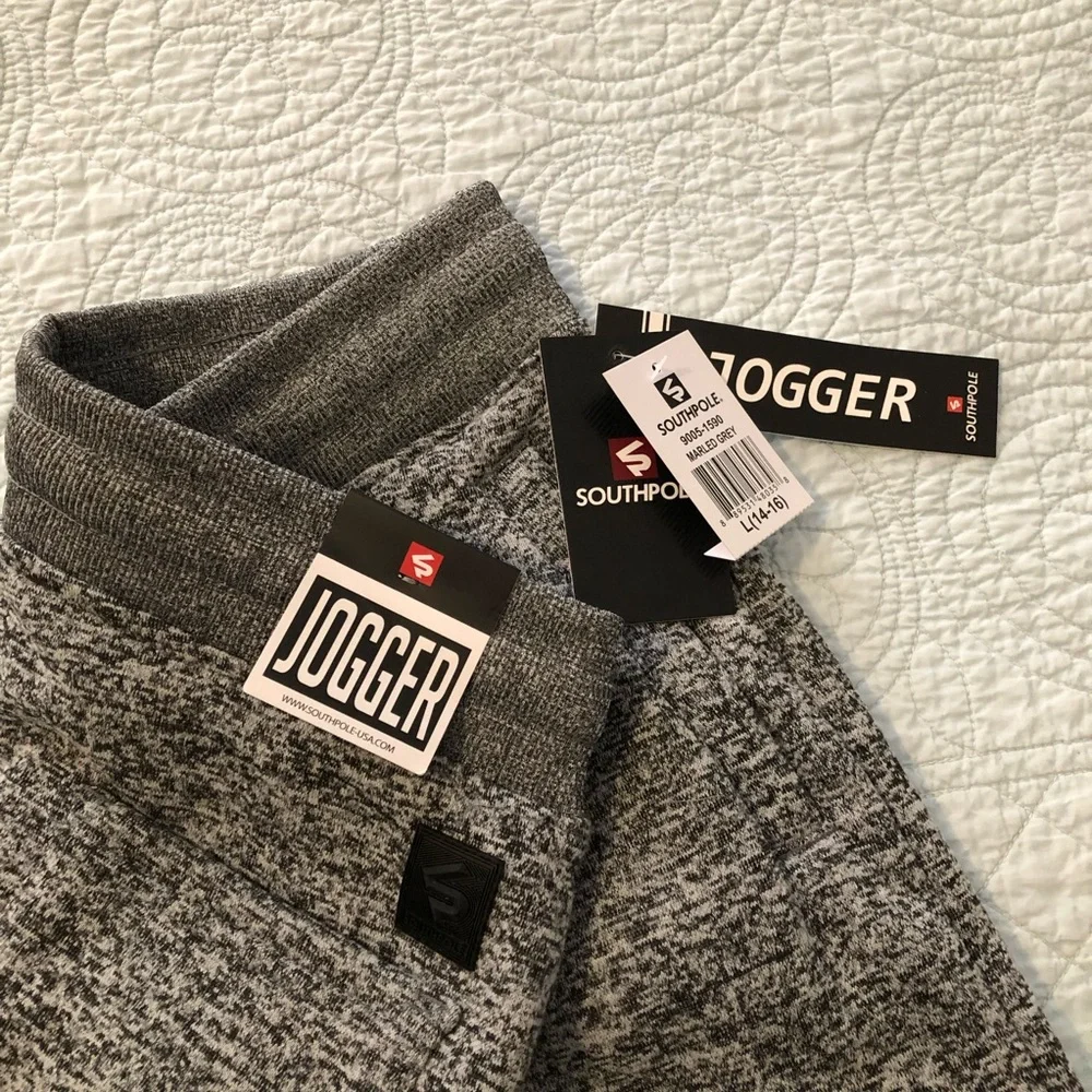 South Pole joggers. Size boys large.  NWT